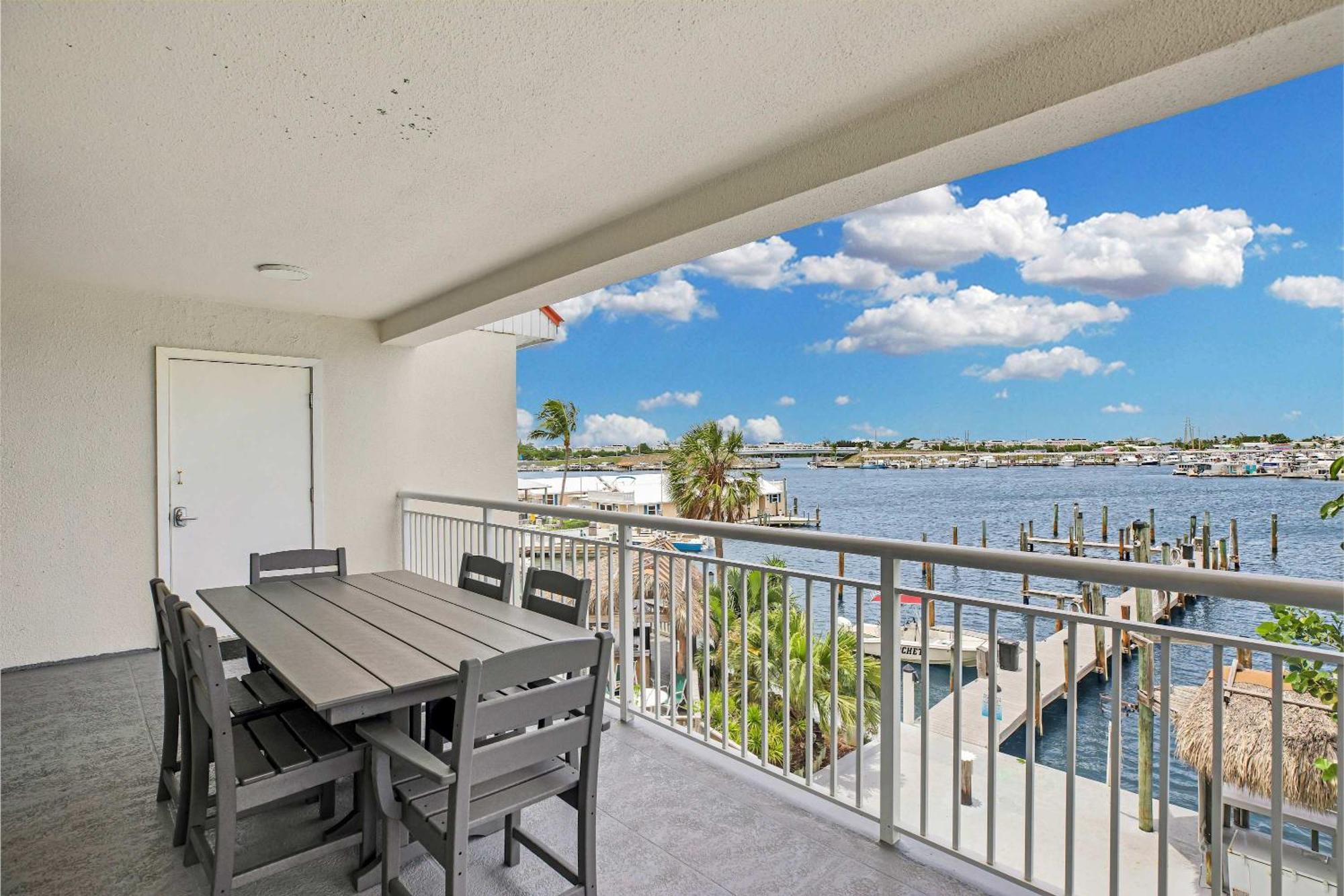 Eleuthera - 2X2 Fully Updated Old Town Waterfront Corner Condo 基韋斯特 外观 照片